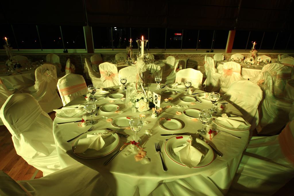 Royal Bilgic Hotel Kirklareli ภายนอก รูปภาพ